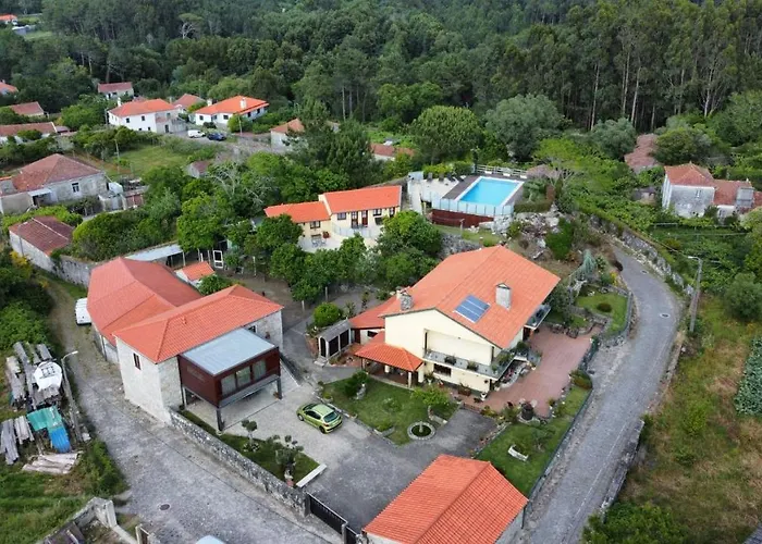 Casa De Santa Luzia B