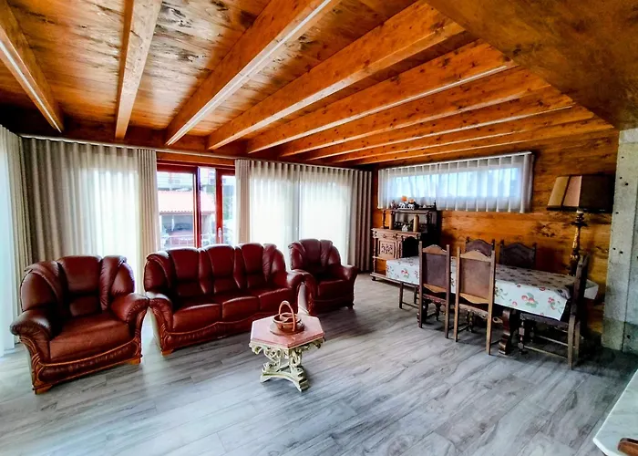 Casa De Santa Luzia B