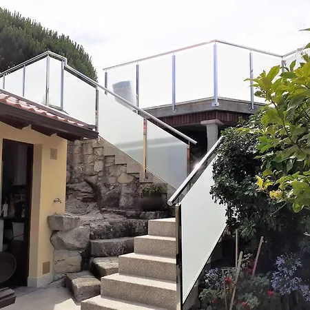 Casa De Santa Luzia B קמיניה