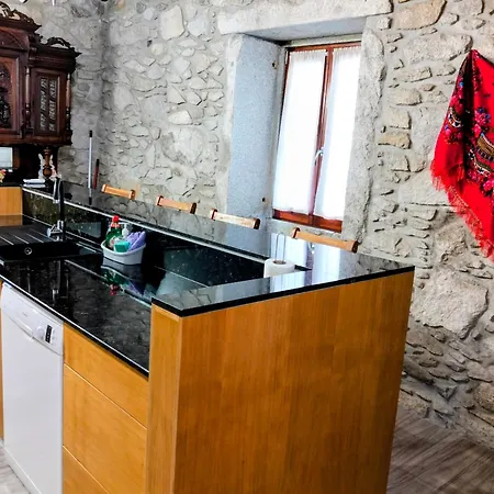 Casa De Santa Luzia B *